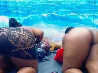 NAUGHTYPEARLXXX live cam preview