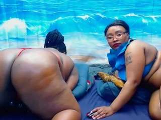 NAUGHTYPEARLXXX