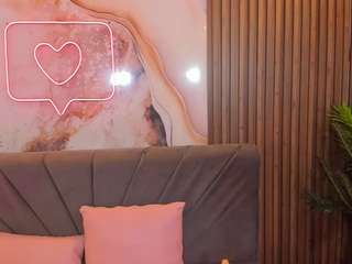 neftis-tay live webcam show