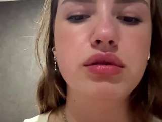 NikoleBirklid live webcam show