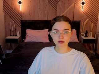wullwet-rav Live Webcam on CamSoda