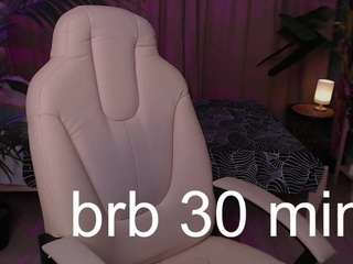bety-white live webcam show
