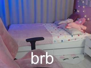 bety-white live webcam show