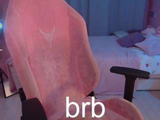 bety-white