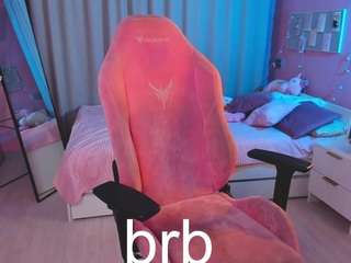 bety-white