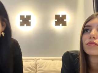 suzannfulliton Live Webcam on CamSoda