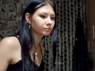 SuzannFulliton live cam preview