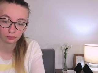 AnnaGentle live webcam show