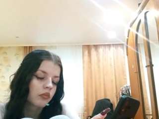 louiehefner live profile