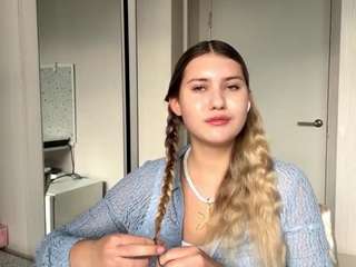 sachafalco Live Webcam on CamSoda