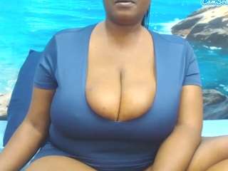 sexyboobs44dd live webcam show