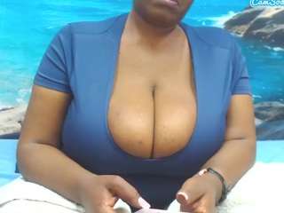 SexyBoobs44DD live webcam show