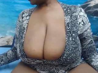 sexyboobs44dd