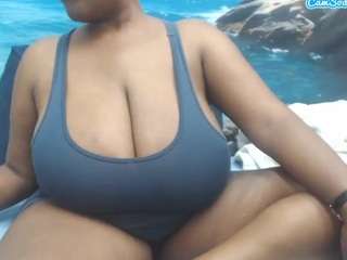 sexyboobs44dd Live Webcam on CamSoda