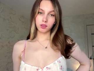 kristaltownsand Live Webcam on CamSoda