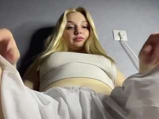 evelynbomaster Sex Cam Show
