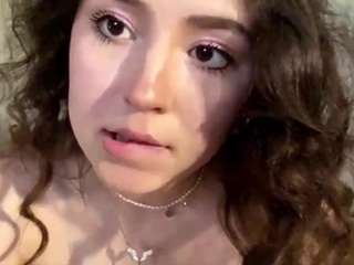 lilliambeen live webcam show