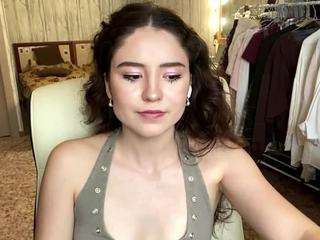 LilliamBeen live webcam show