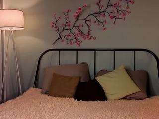 Lilly live cam