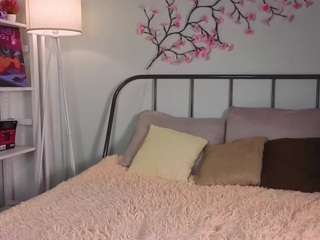 Lilly live cam preview