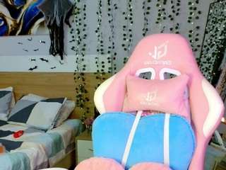 Maya-Garcia live cam preview