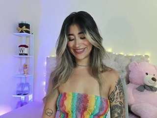 arijhonnsonn Live Webcam on CamSoda