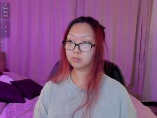 Live cam show with Marine-Vact