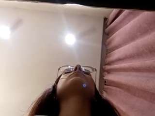 Live cam show with Veronica