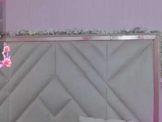 Live cam show with aiithana-tay