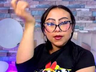amhira-tay live cam preview