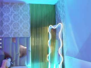 andrea-tay live cam preview