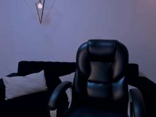 Live cam show with AshleyFerrerX