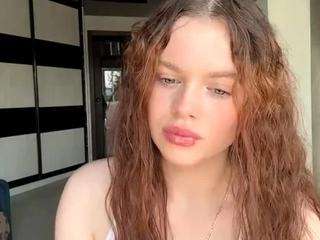 delisacalender live webcam show