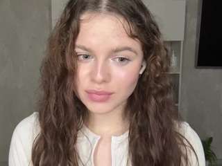delisacalender live profile