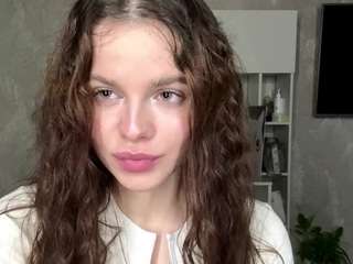 delisacalender live profile