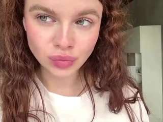 DelisaCalender live webcam show