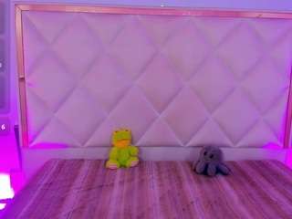 fiory-tay Sex Cam Show