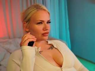 heynoirsam live webcam show