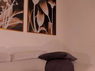 juliabanks live webcam show