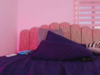 malaia-thompson Sex Cam Show