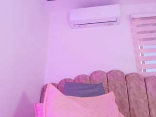 malaia-thompson live cam