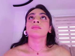 malaia-thompson live cam preview