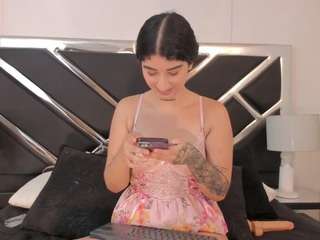 molycoper live webcam show