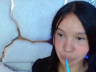 victoria-tay live webcam show