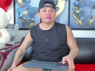 angelinefocus live webcam show