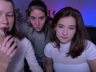 hanna-kiss3