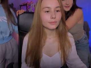 hanna-kiss3