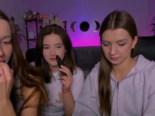 Hanna-kiss3's cam show statistics and live stream