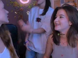 hanna-kiss3