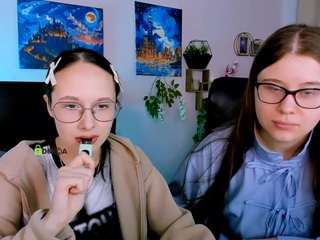 leila-moon1